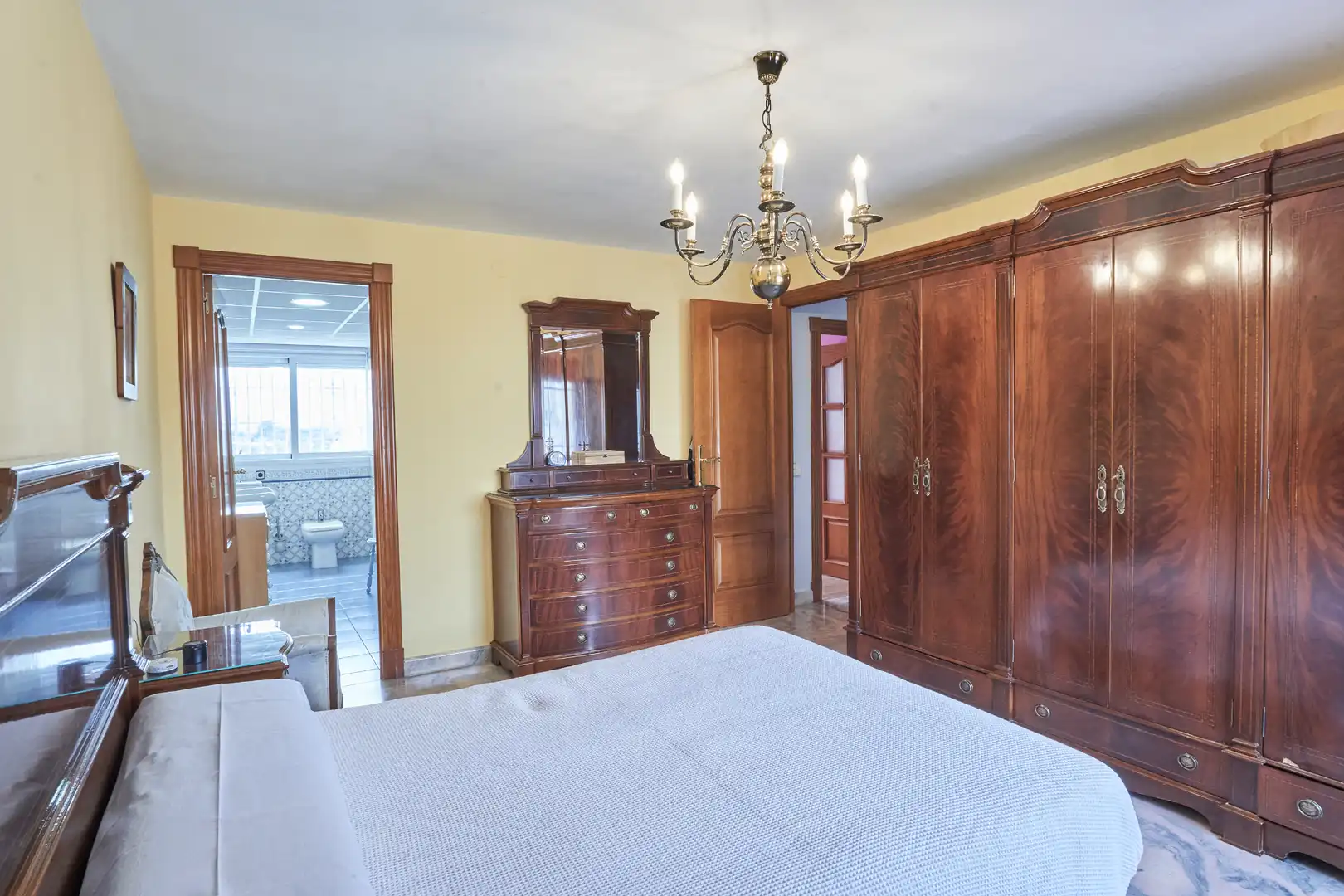 Bedroom of Detached homes for sale in Jaén  with Furnished