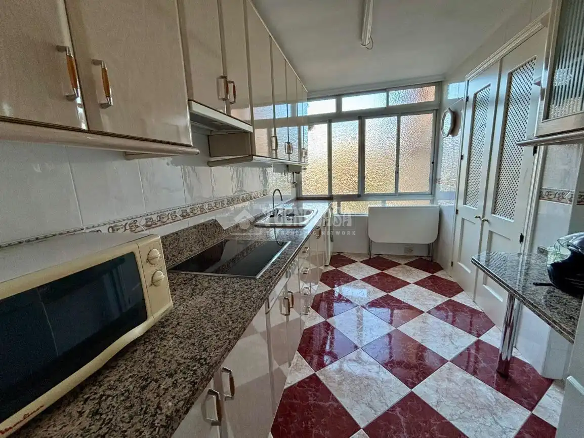 Cocina de Piso en venta en Málaga con Aire acondicionado, Balcón y Alarma