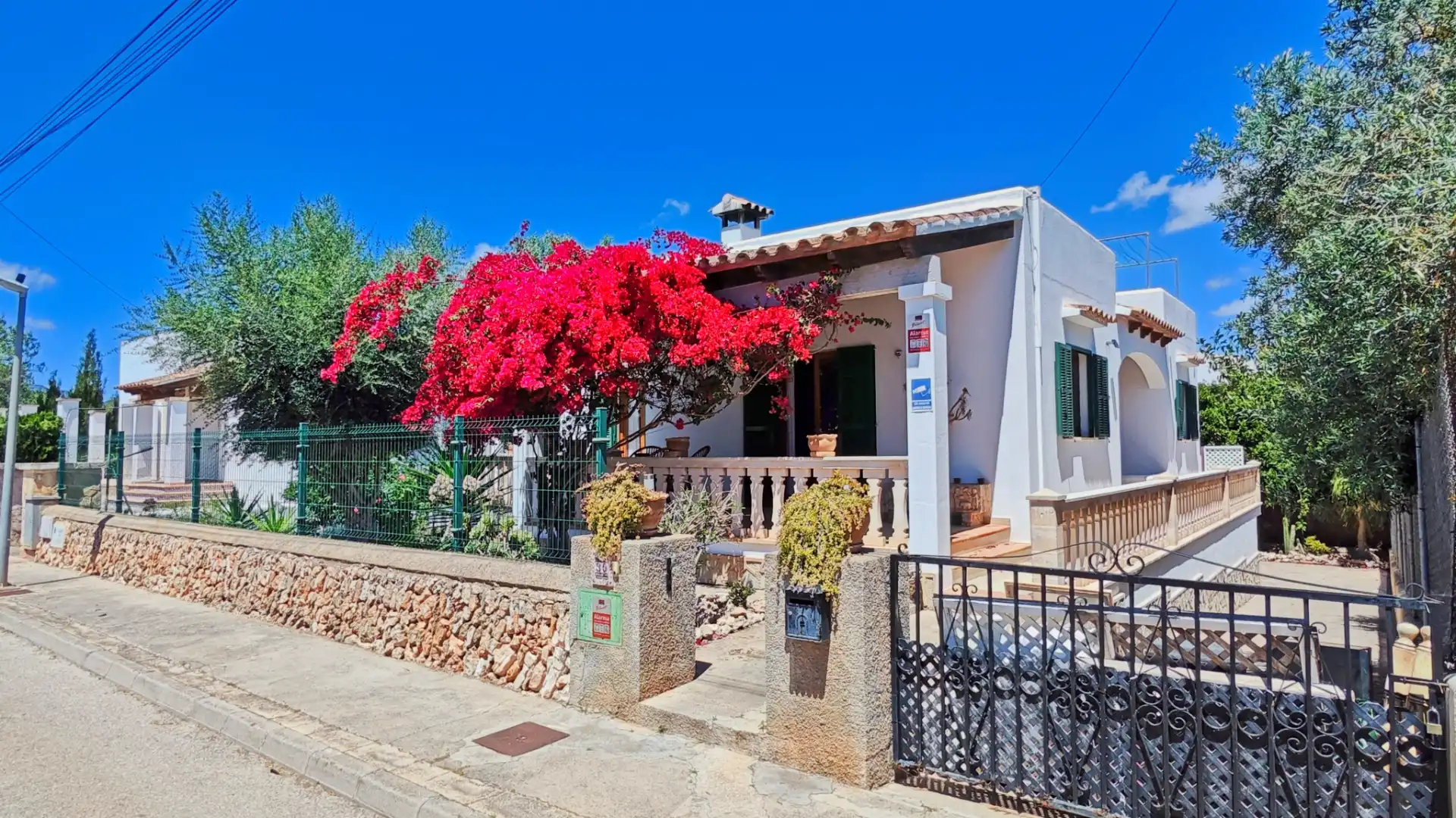 Vista exterior de Casa o xalet en venda en Felanitx amb Aire condicionat, Jardí privat i Terrassa