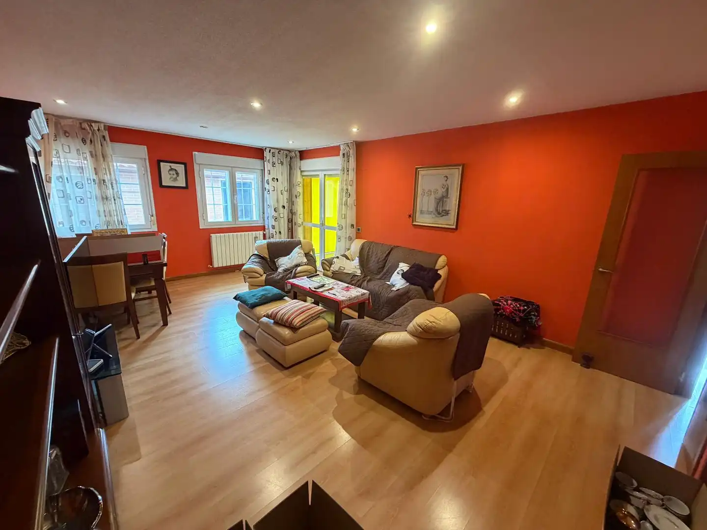 Sala de estar de Casa adosada en venta en Ávila con Calefacción, Jardín privado y Terraza