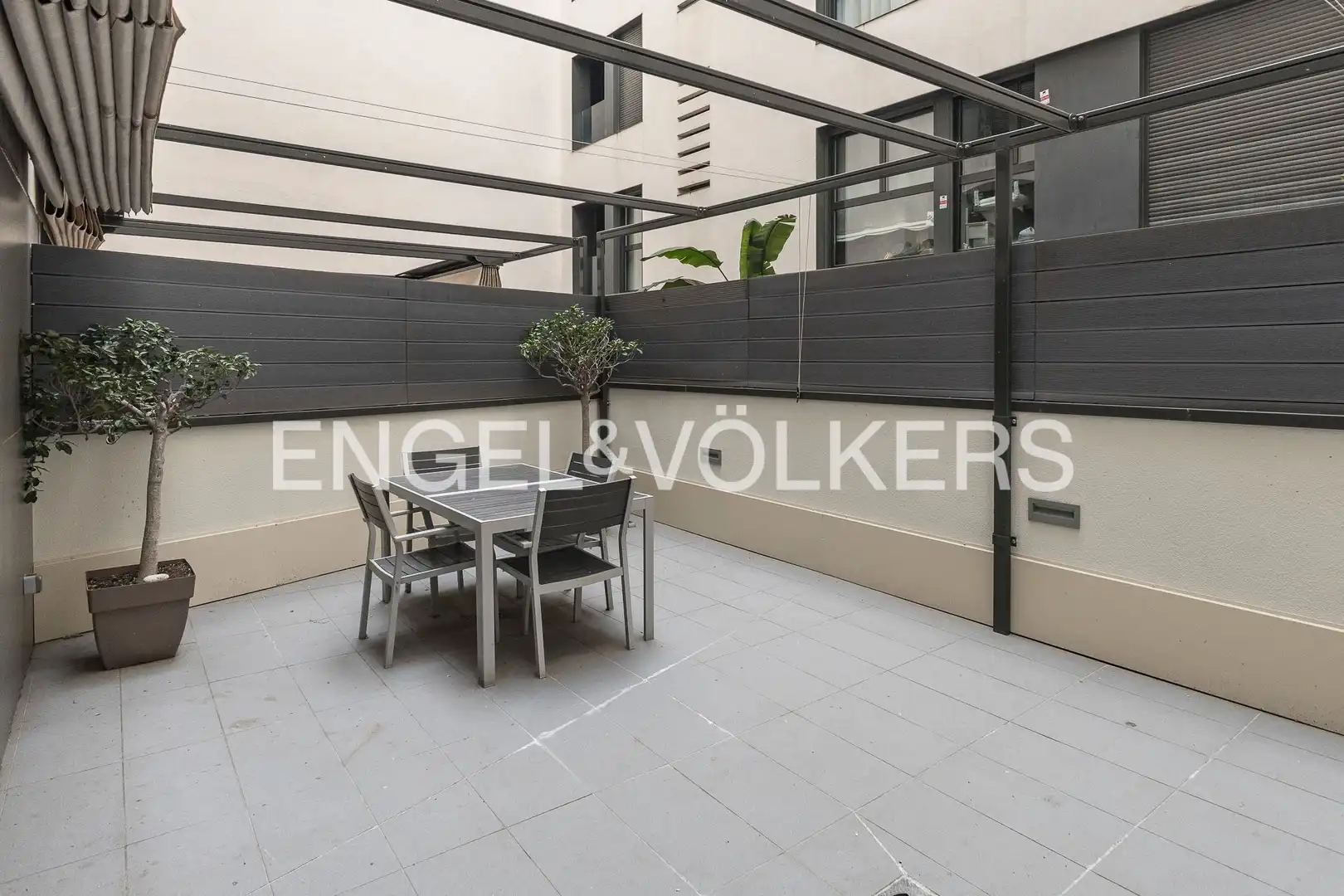 Terrassa de Apartament en venda en Barcelona amb Aire condicionat, Calefacció i Terrassa