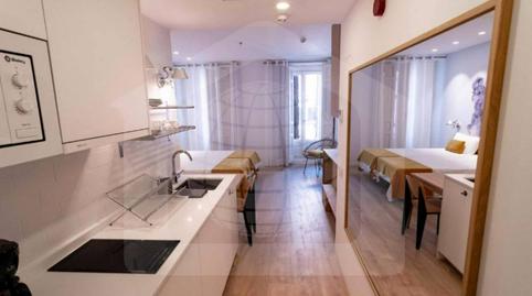 Foto 4 de Piso de alquiler en Calle Ayala, 36, Parque Ayala - Jardín de la Abadía - Huelín, Málaga