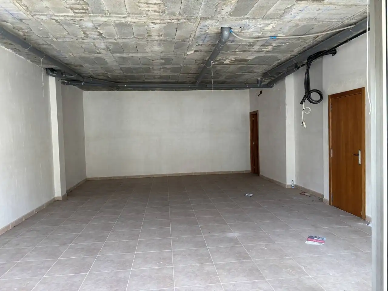 Local comercial en alquiler en Calle PALAU DELS COMPTES, imagen 4