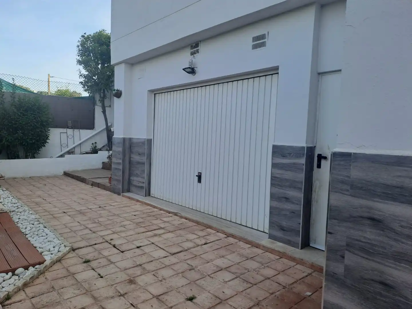 Parking de Casa o chalet en venta en Montserrat con Aire acondicionado, Calefacción y Jardín privado