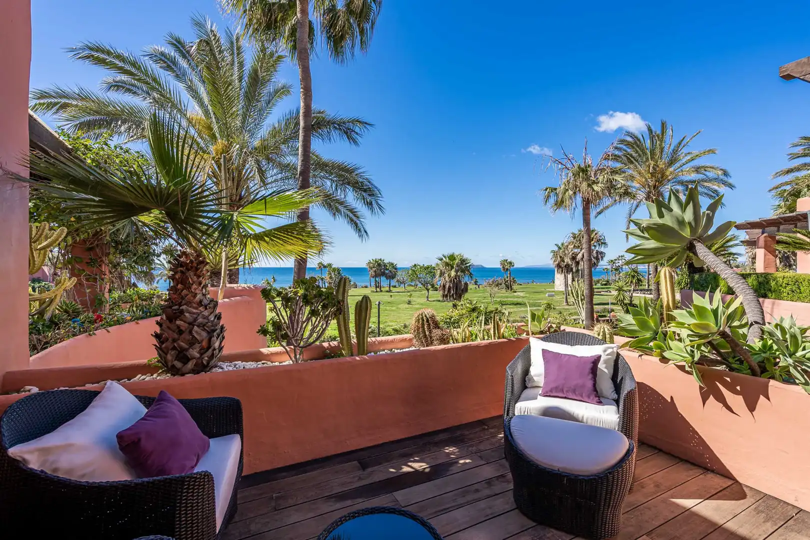 Terrasse von Maisonette zum Verkauf in Estepona mit Klimaanlage, Terrasse und Schwimmbad