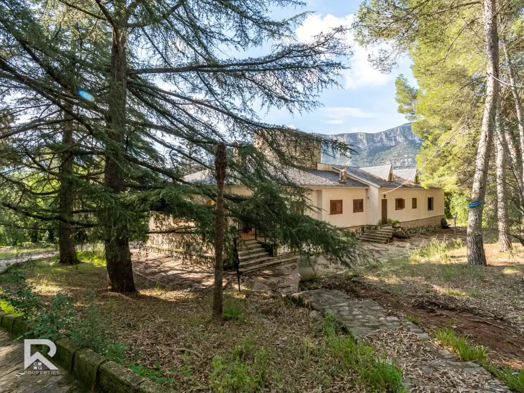 Detached house for sale in Calle Cingle Verd, imagen 2
