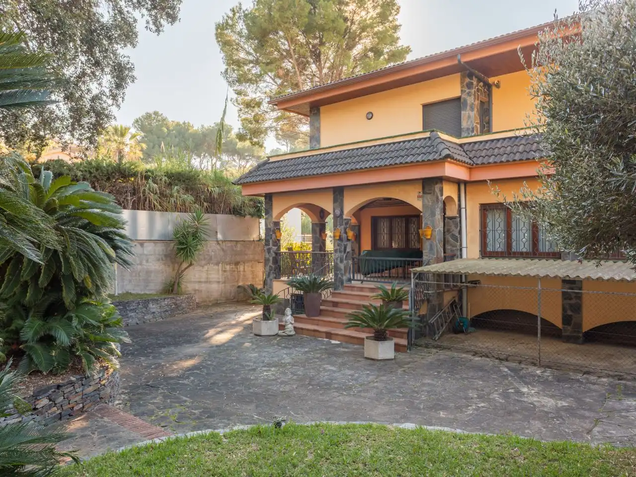 Casa amb piscina en venda a Plaça Sisquella Alfredo 3, imagen 8