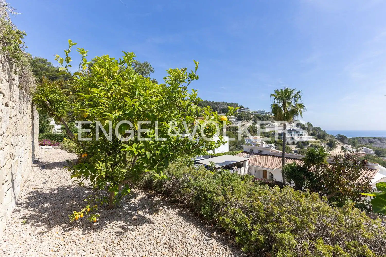 Vista exterior de Casa o xalet en venda en Jávea / Xàbia amb Aire condicionat, Calefacció i Jardí privat