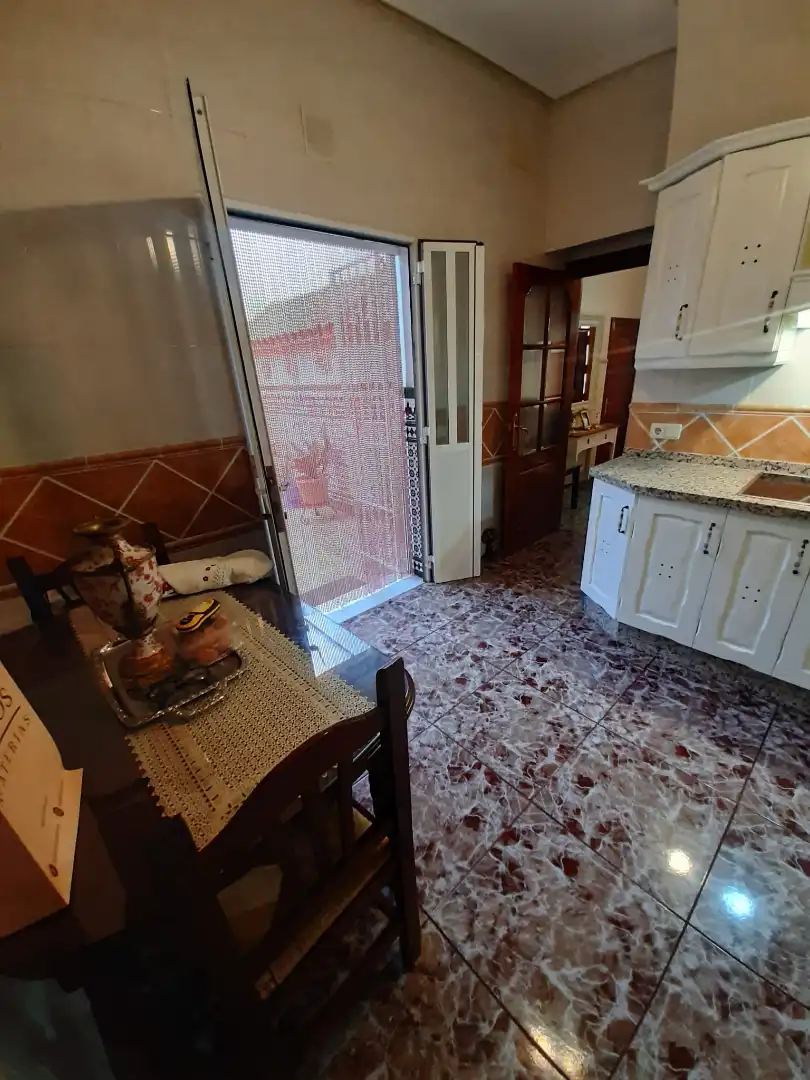 Cuina de Casa o xalet en venda en Úbeda amb Calefacció i Balcó