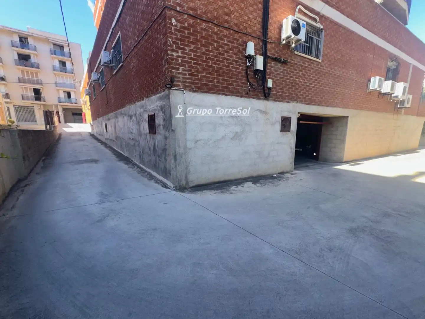 Parkplatz von Garage zum Verkauf in Torredembarra