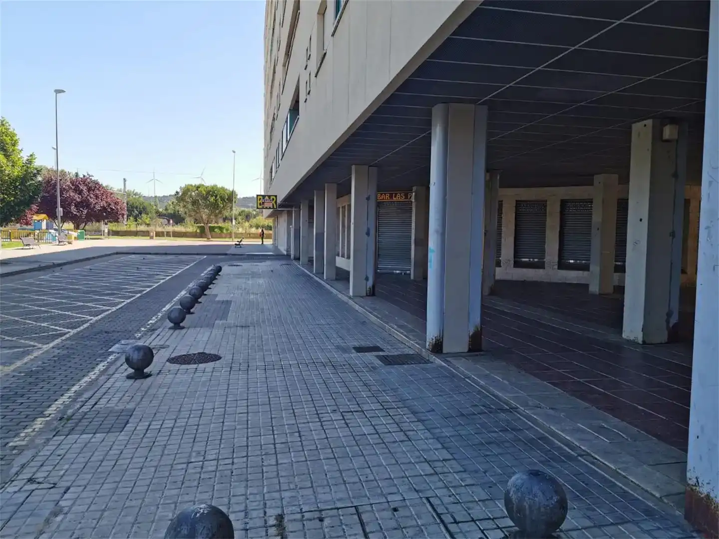 Parking de Local en venta en Avenida de Madrid