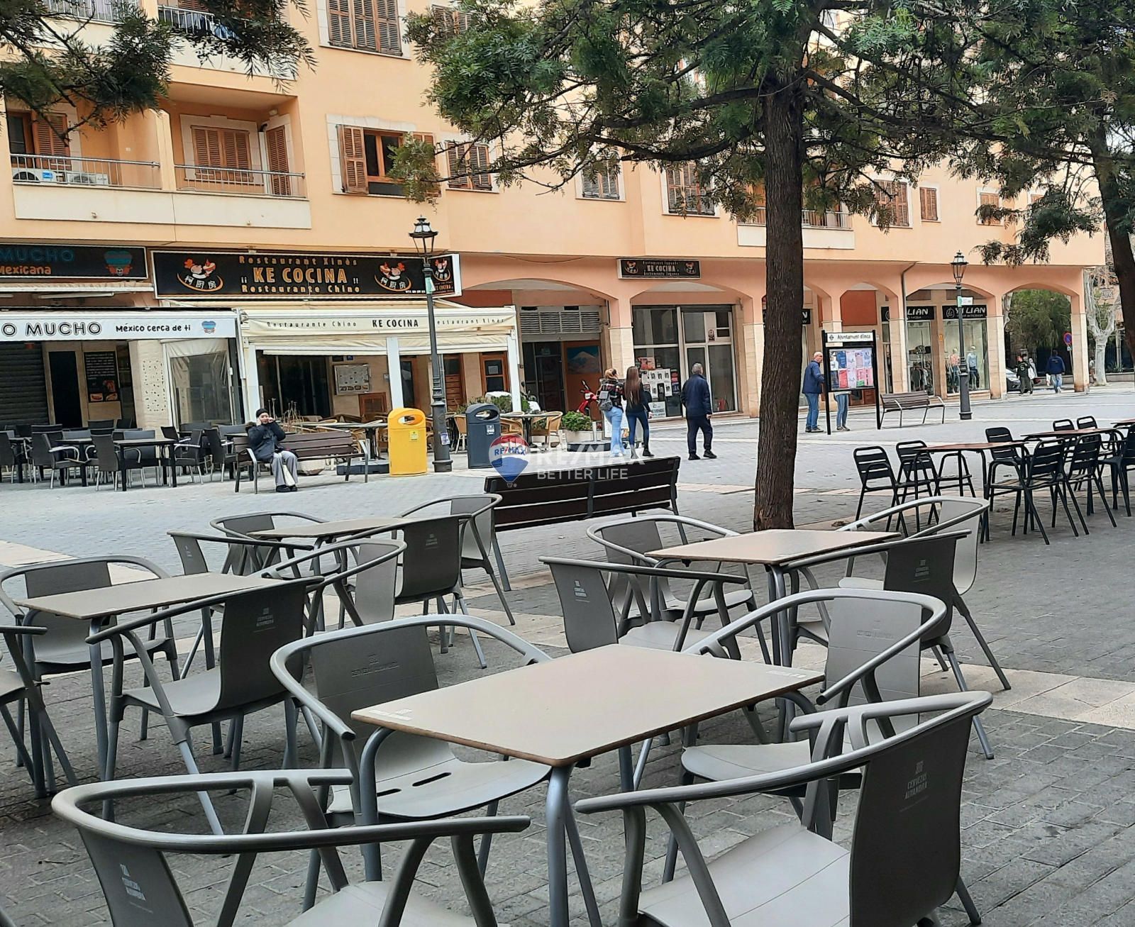 Local de lloguer a plaza libertat