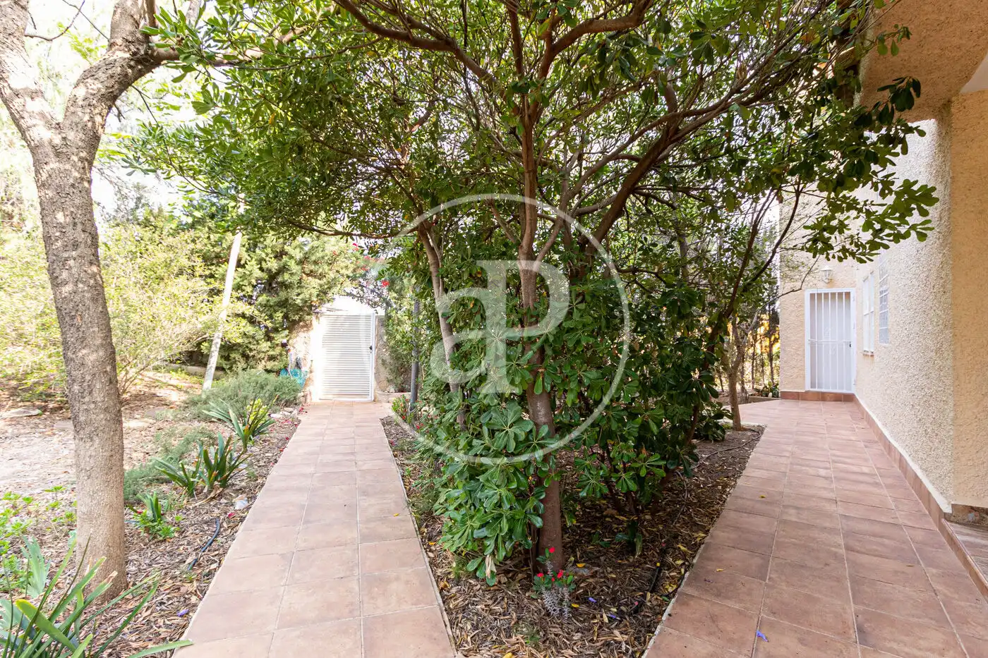 Garden of Houses for sale in Torrent  with Air Conditioner, Heating and Private garden