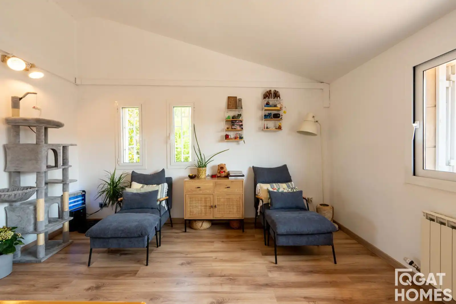 Sala de estar de Casa adosada en venta en Sant Cugat del Vallès con Aire acondicionado, Calefacción y Trastero