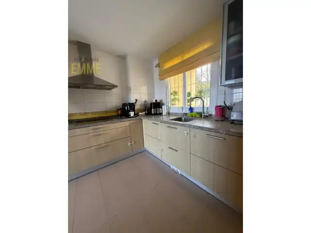 Cuina de Casa o xalet en venda en Ronda amb Aire condicionat, Calefacció i Jardí privat