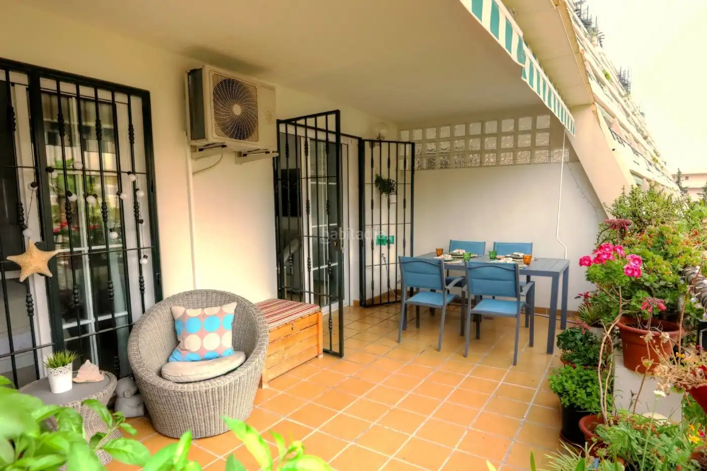 Apartament amb piscina en venda a Calle Almuñécar 2