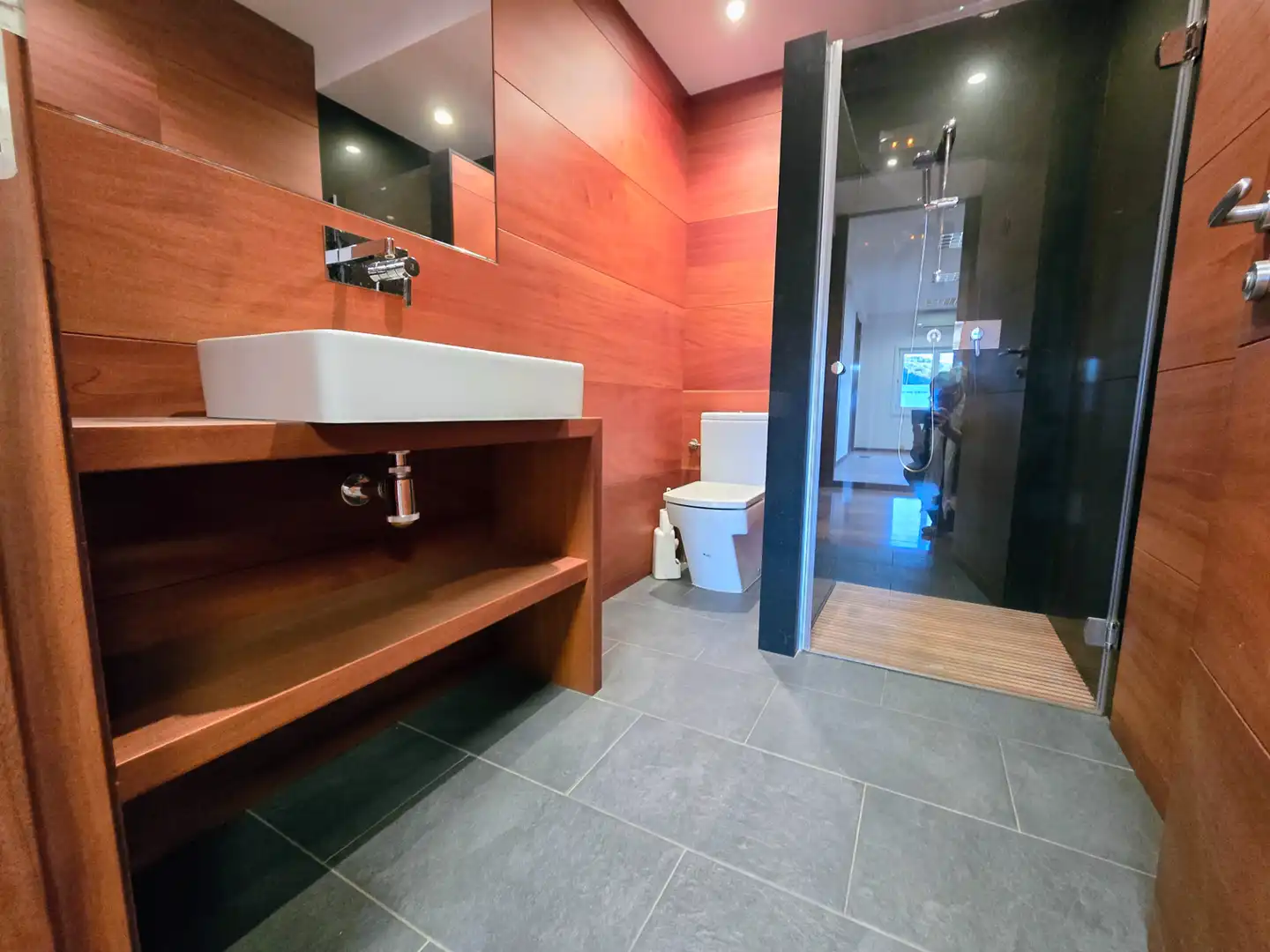 Bathroom of Office for rent in Aiguafreda  with Air Conditioner, Heating and Internet