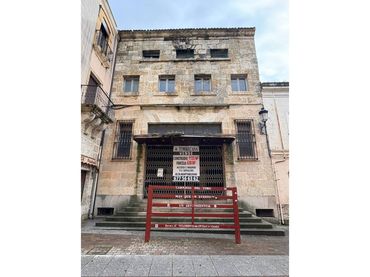 Mixto residencial en venta en Calle Madrid