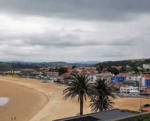 Vista exterior de Àtic en venda en Suances amb Calefacció, Terrassa i Moblat