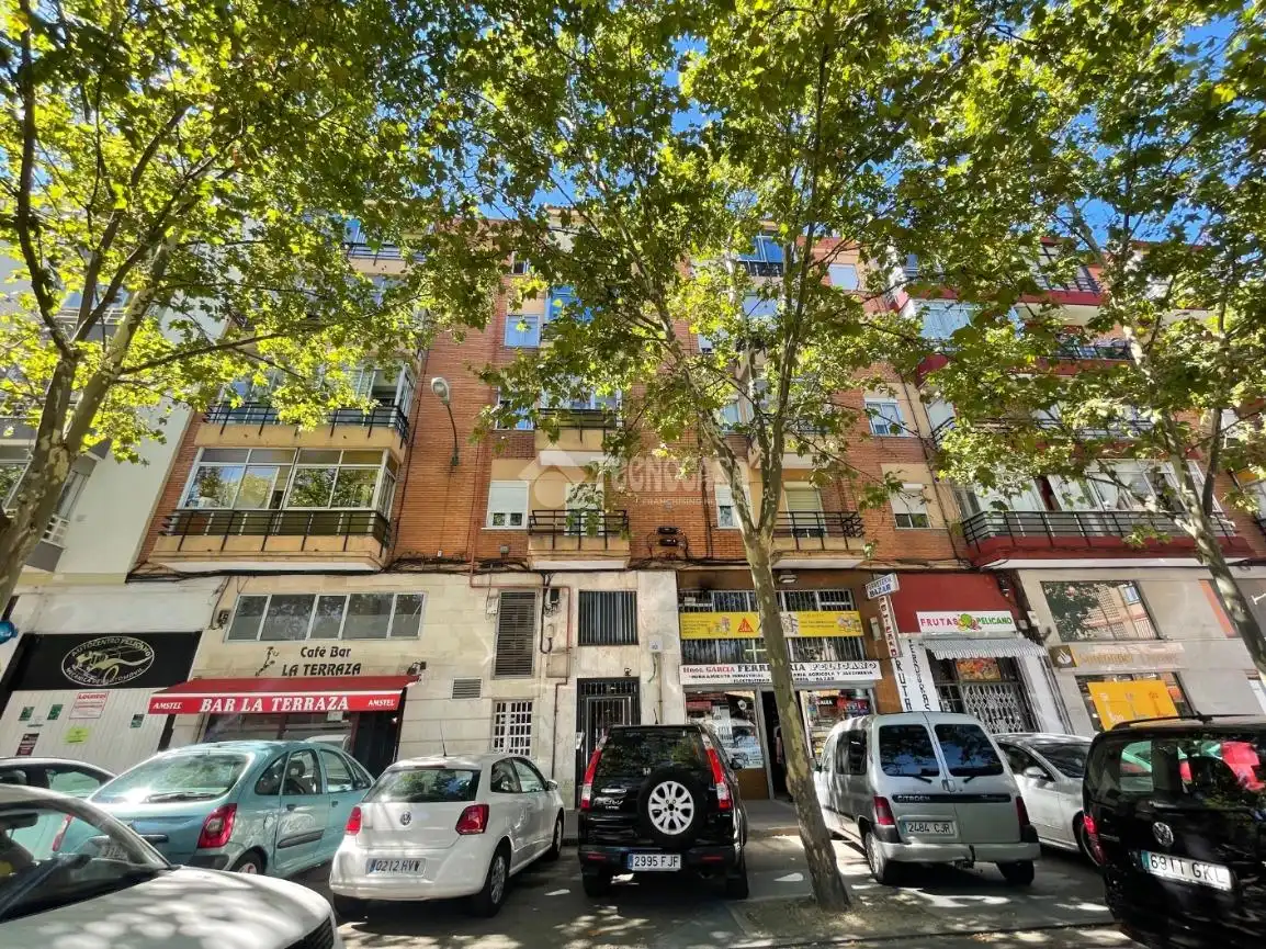 Vista exterior de Piso en venta en Valladolid con Aire acondicionado, Calefacción y Amueblado