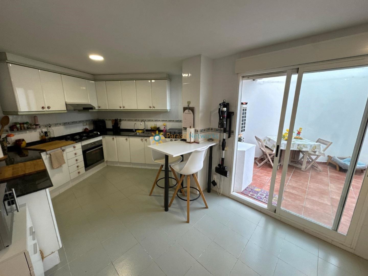 Cuina de Casa adosada en venda en Piles amb Aire condicionat, Terrassa i Traster