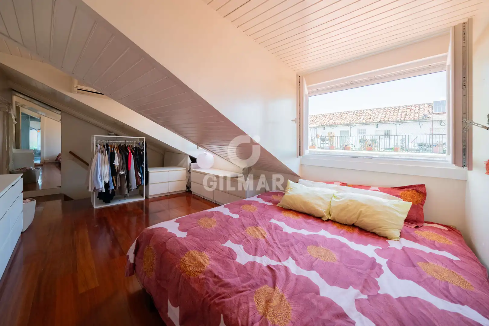 Schlafzimmer von Maisonette zum Verkauf in Madrid mit Heizung