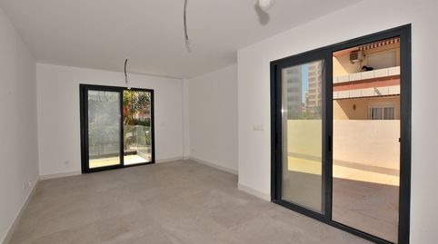Foto 5 de Piso en venta en Calle República Argentina, Puerto Deportivo, Fuengirola