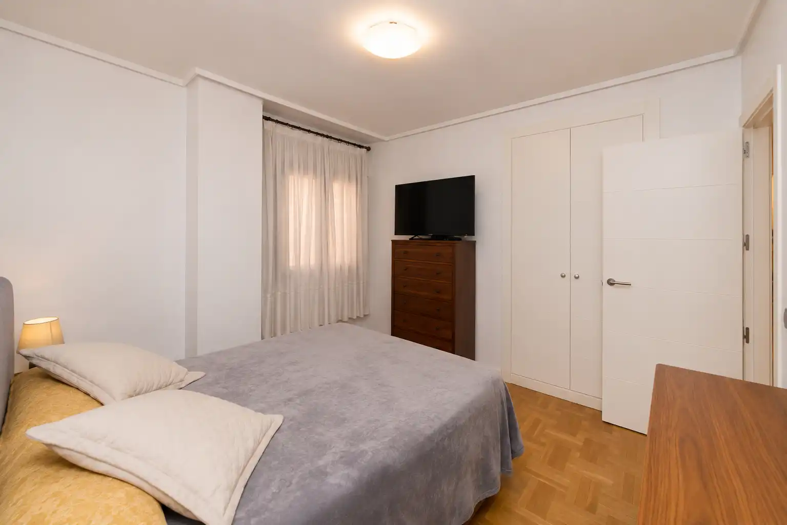 Habitación de Piso en venta en Pozuelo de Alarcón con Aire acondicionado, Calefacción y Jardín privado