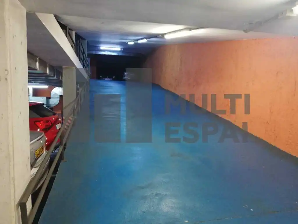 Double with lift for sale in Gran Via de les Corts Catalanes, imagen 2