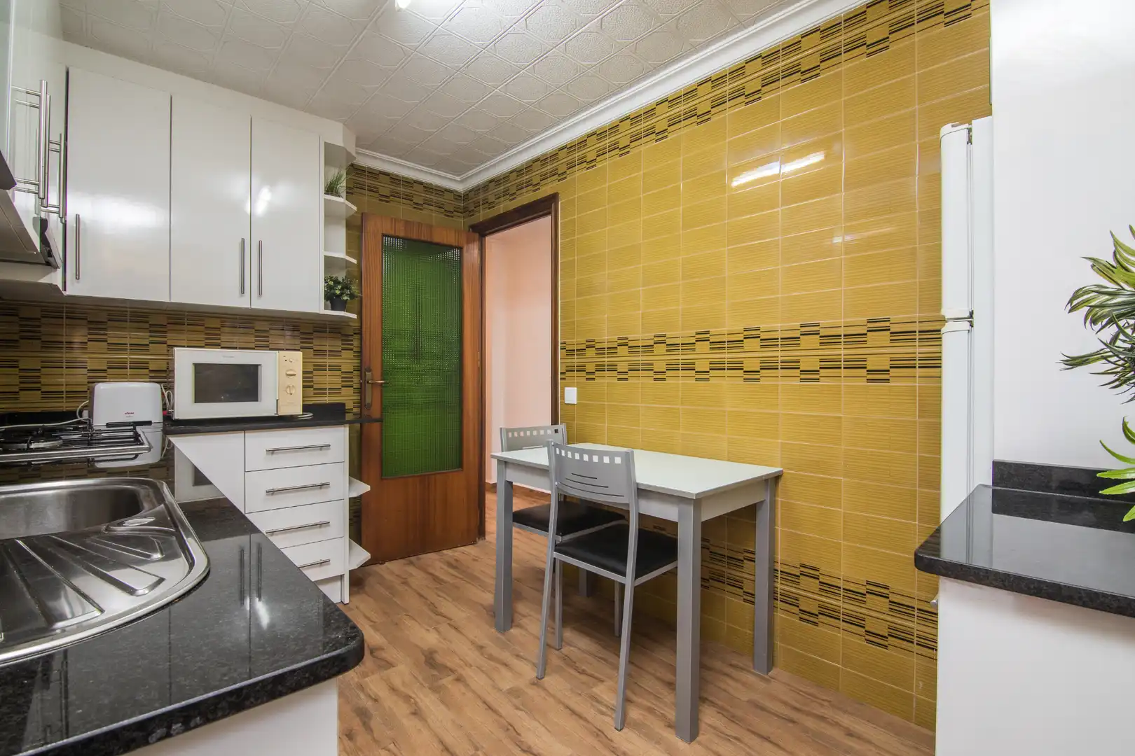 Küche von Wohnung zum Verkauf in Santa Pola mit Klimaanlage, Möbliert und Balkon