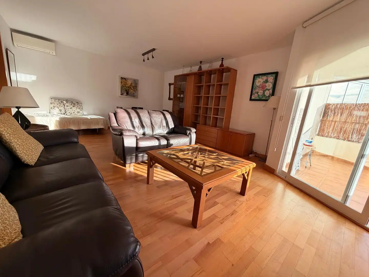 Sala d'estar de Pis en venda en  Palma de Mallorca amb Aire condicionat, Terrassa i Piscina comunitària
