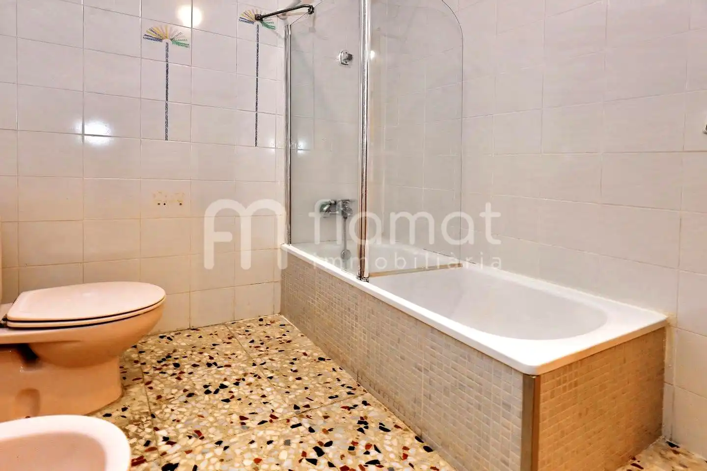 Bathroom of Flat for sale in Sabadell