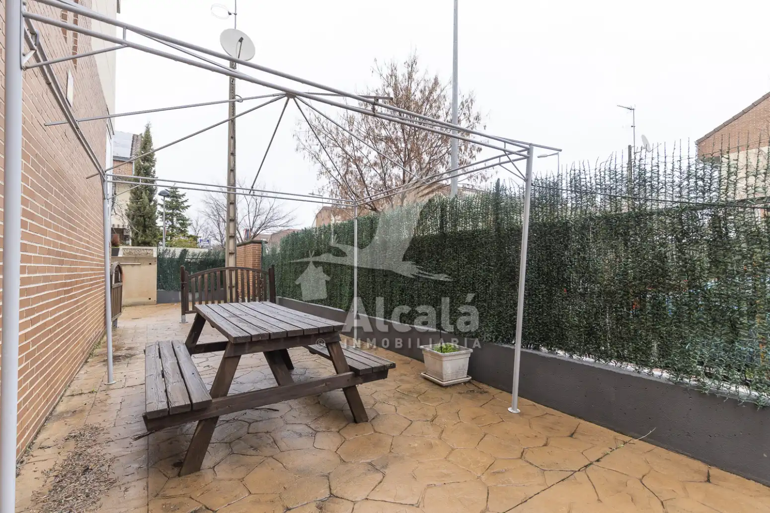 Terrasse von Einfamilien-Reihenhaus zum Verkauf in Alcalá de Henares mit Heizung und Terrasse