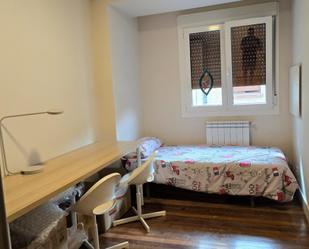 Bedroom of Apartment to share in Donostia - San Sebastián   with Washing machine and Internet