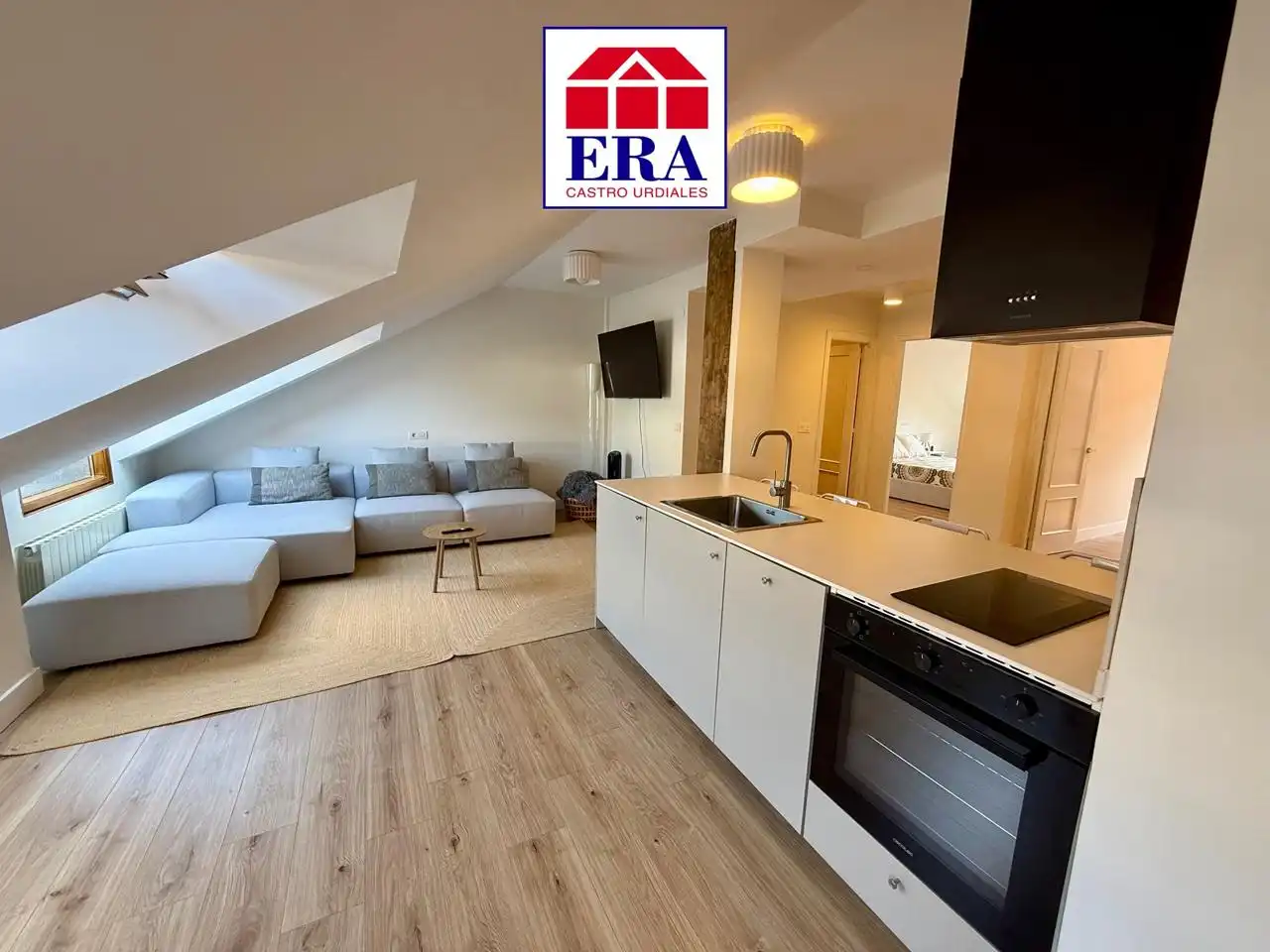 Exterior view of Flat for sale in Castro-Urdiales  with Heating, Parquet flooring and Storage room
