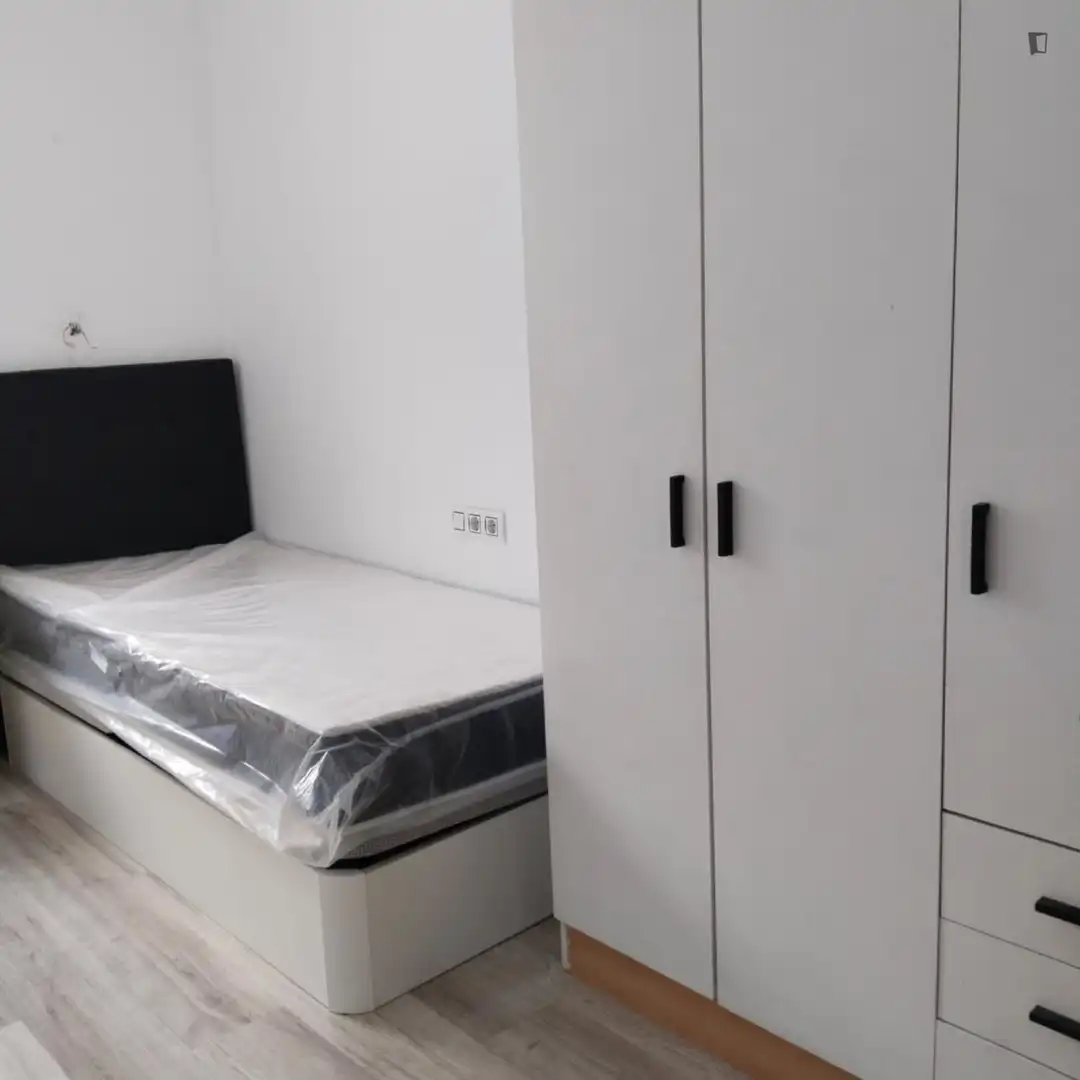 Schlafzimmer von Wohnungen zur untervermieten in El Prat de Llobregat mit Möbliert, Ofen und Internet