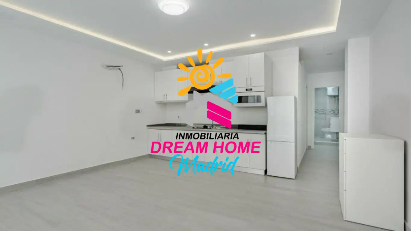 Vista exterior de Piso en venta en Arona con Calefacción, Terraza y Lavadora