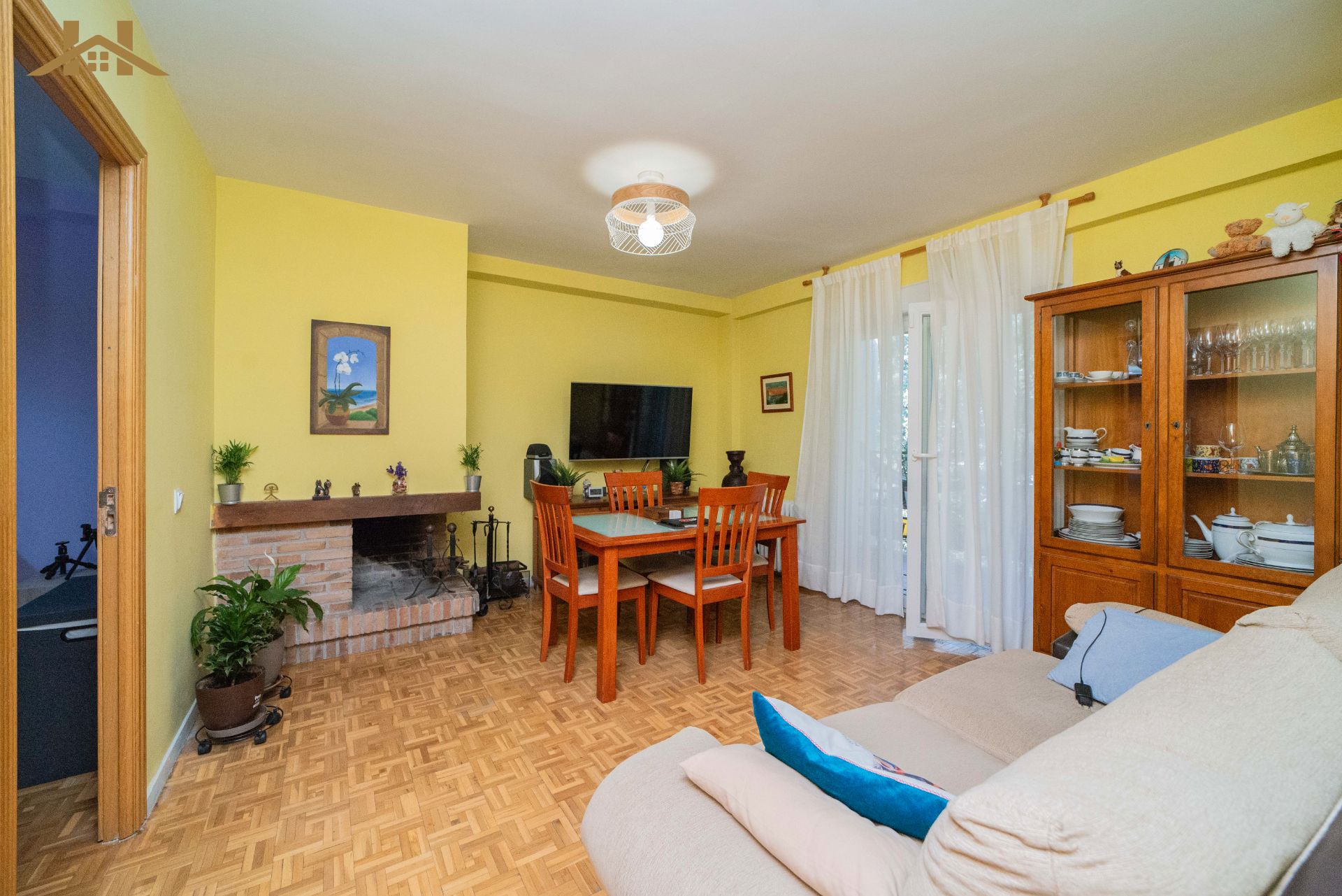 Living room of Flat for sale in Collado Villalba  with Heating, Terrace and Community pool