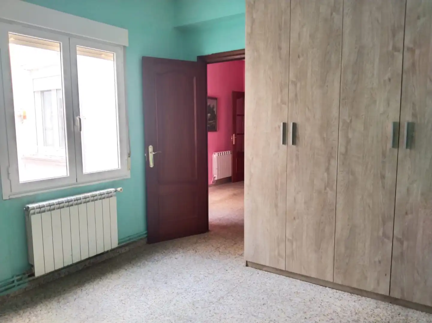 Schlafzimmer von Wohnung zum Verkauf in  Logroño mit Heizung und Möbliert