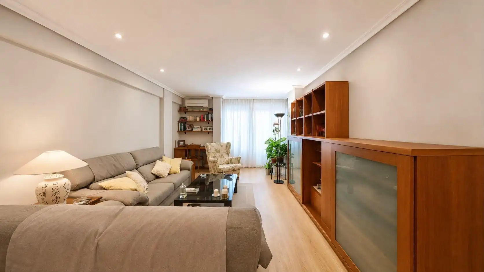 Sala de estar de Apartamento en venta en Madrid con Aire acondicionado, Calefacción y Parquet