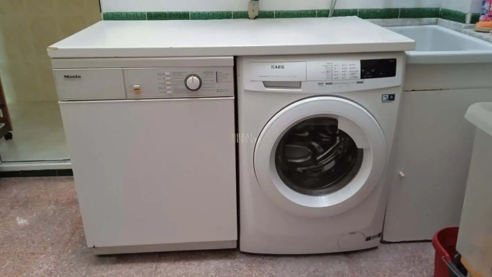 Garden of Duplexes for sale in Elche / Elx  with Air Conditioner, Heating and Storage room