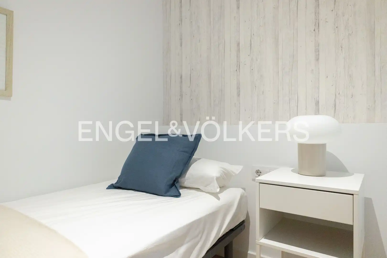 Schlafzimmer von Wohnung zum Verkauf in Barcelona mit Klimaanlage, Heizung und Parkett