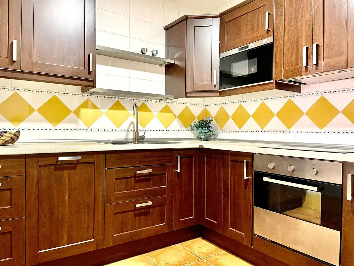 Apartament amb piscina en venda a Benahavís pueblo, imagen 5