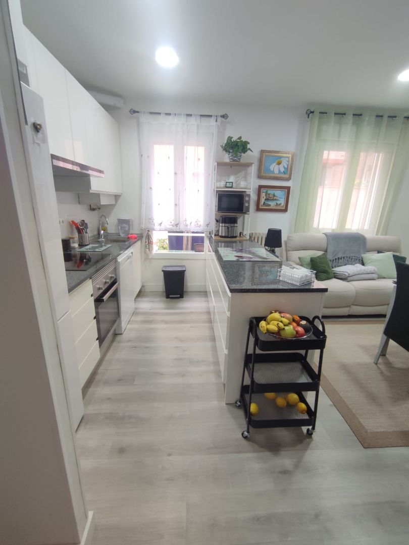 Cuina de Apartament en venda en  Logroño amb Calefacció i Moblat