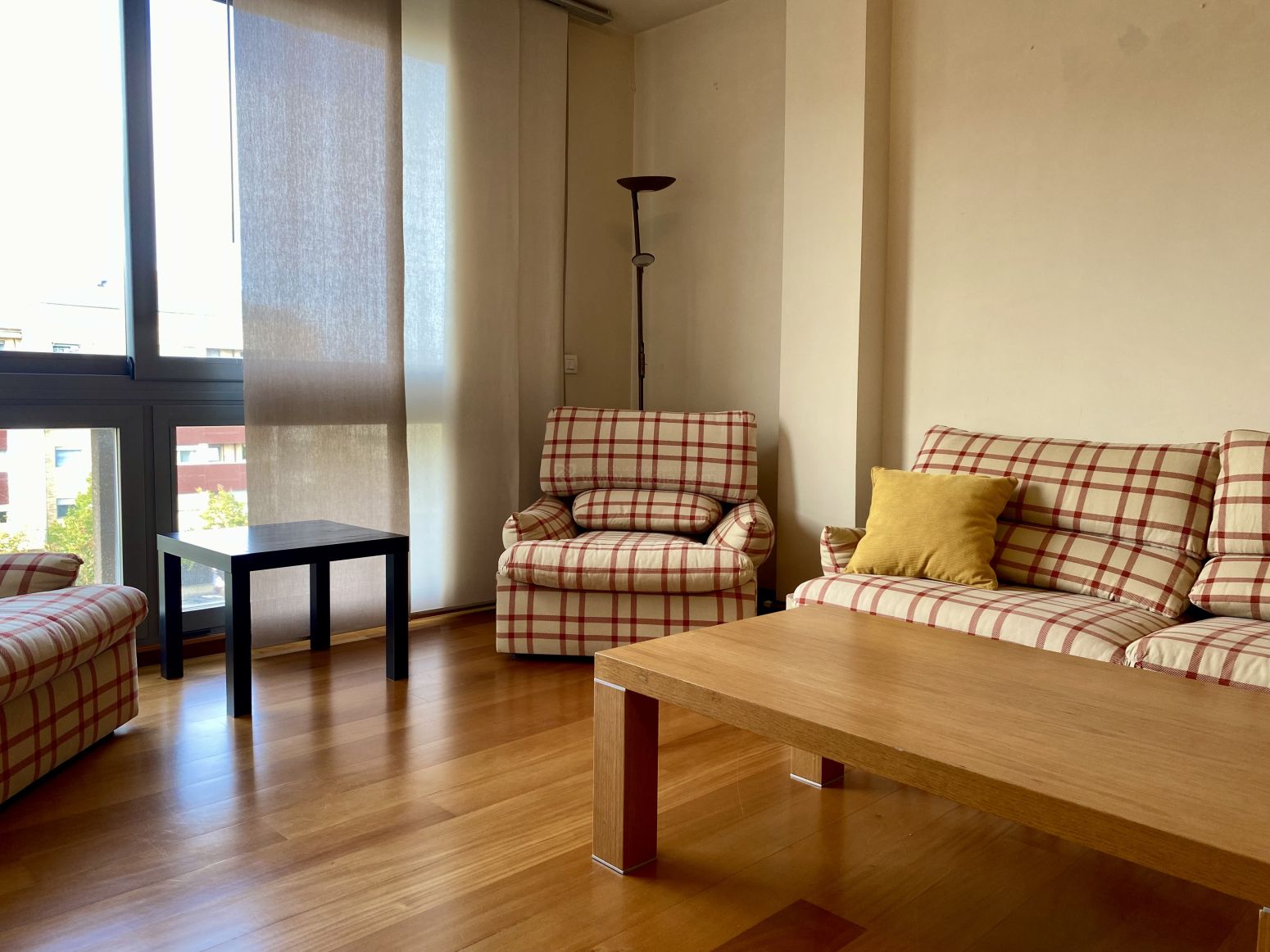 Living room of Flat for sale in  Logroño  with Air Conditioner, Heating and Private garden
