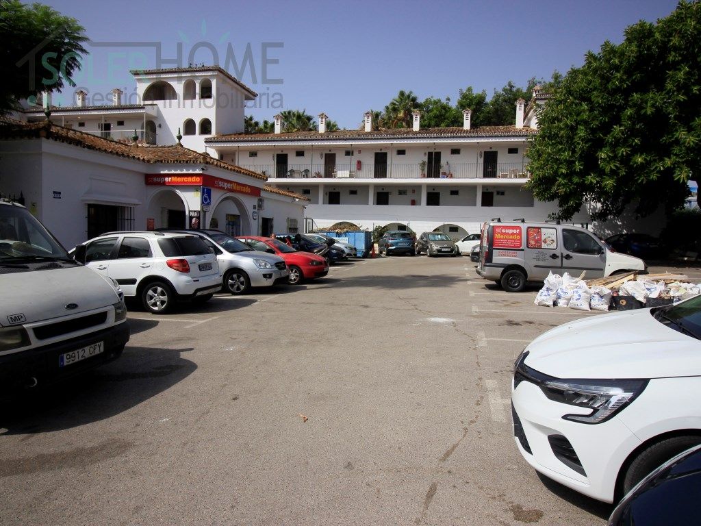 Aparcament de Estudi en venda en Estepona