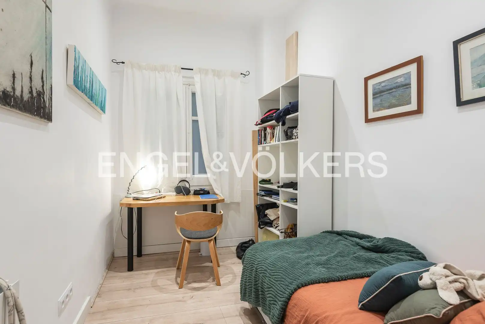 Bedroom of Flat for sale in Barcelona  with Air Conditioner, Heating and Parquet flooring