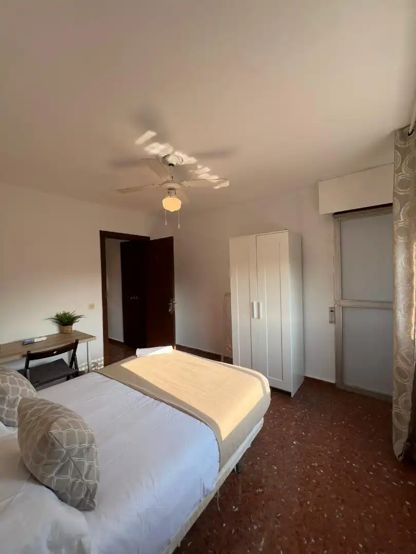 Zimmer in Calle Poeta Agustín Ruano, 7, Martiricos - La Roca - La Rosaleda