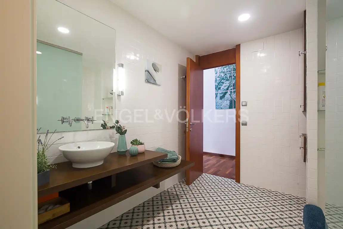 Bathroom of Houses for sale in Cullera  with Air Conditioner, Heating and Terrace