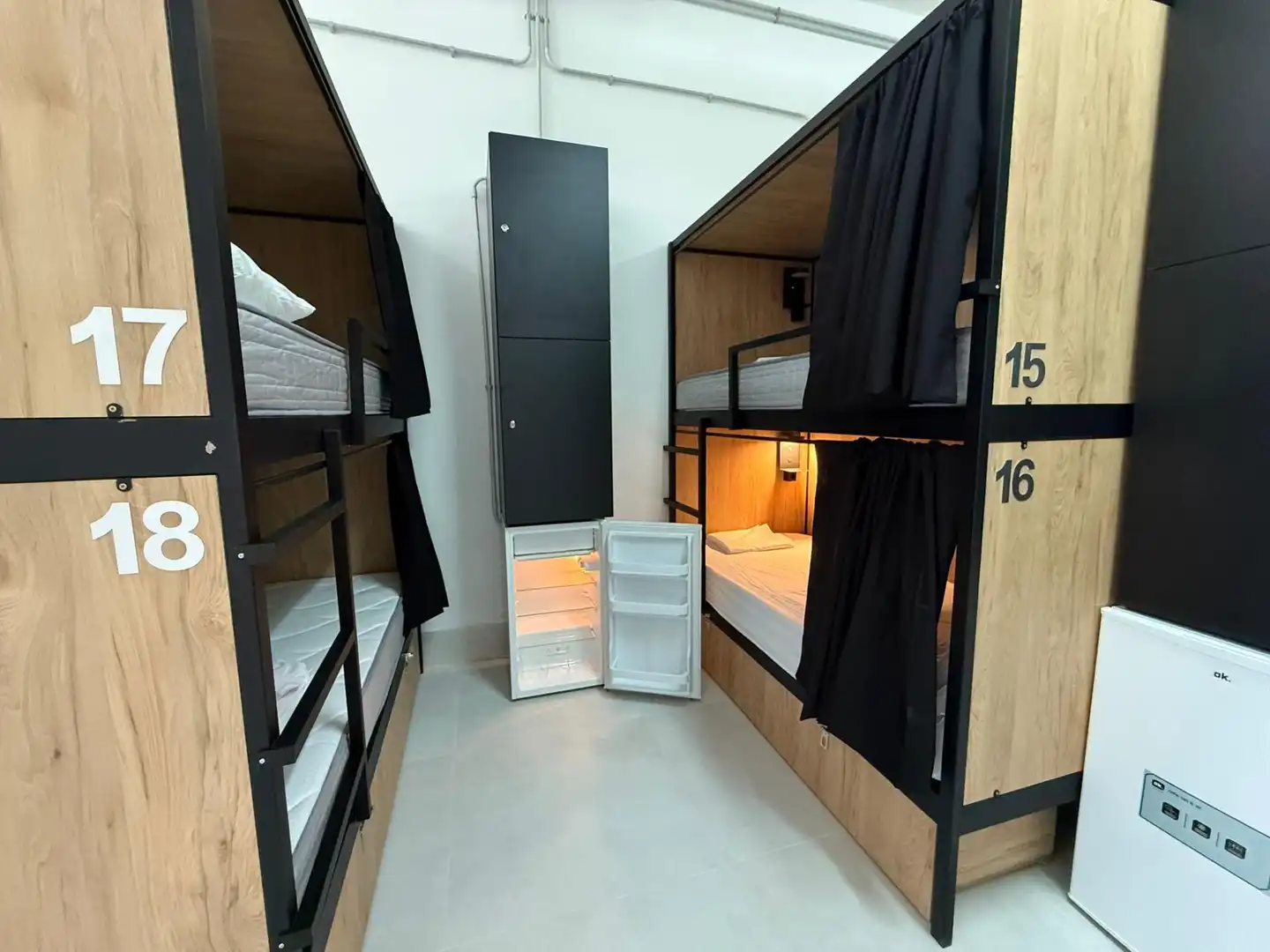 Habitación de Local en venta en Arona con Amueblado